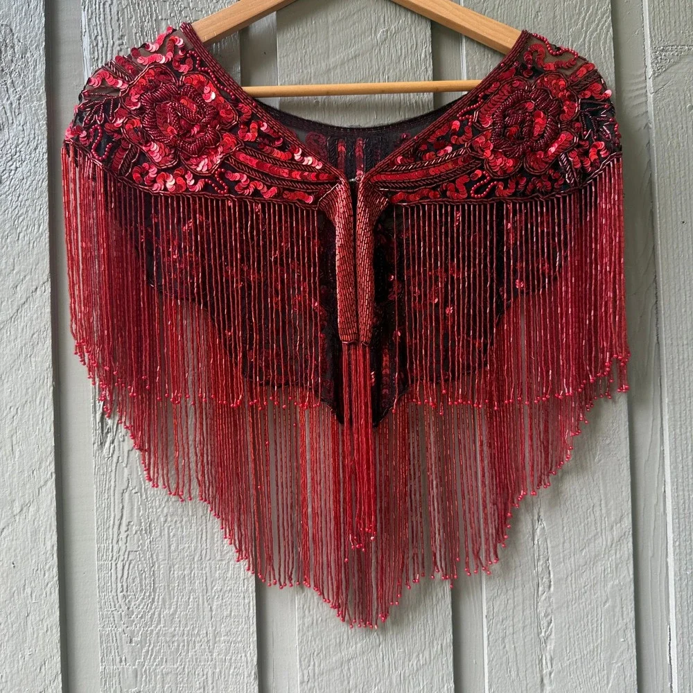 Vintage Beaded Sequin Fringe Capelet Shrug Womens One Size Red Floral Wrap